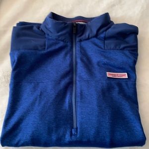 Vineyard Vines performance 1/4 zip. Size XL